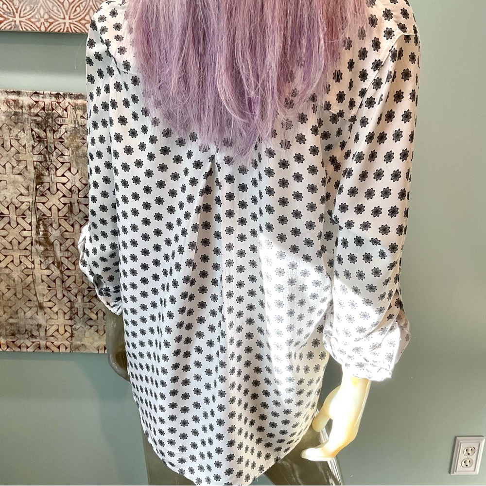 Velvet Heart Blouse / Shirt - Picture 7 of 9
